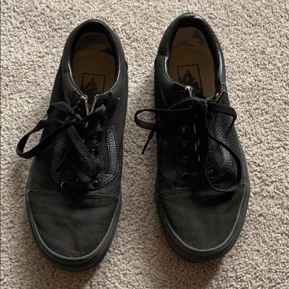 Black vans